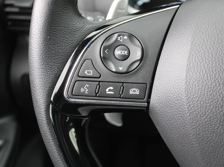 Mitsubishi Eclipse Cross 2.4 PHEV Executive | Trekhaak | 18' LM | 360 Camera | Navi | Cruise adapt. | Elek. stoelverstelling | Leer/Alcantara | Stuur-/stoelverwarming | LED |