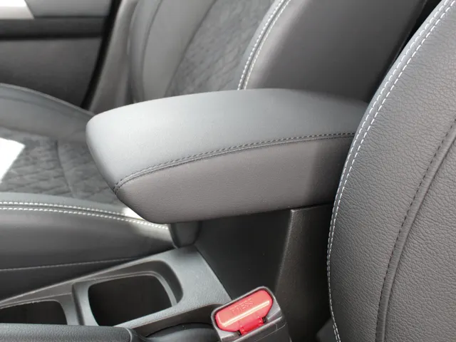 Suzuki Vitara 1.4 Boosterjet Style Smart Hybrid Automaat | Alle kleuren leverbaar!
