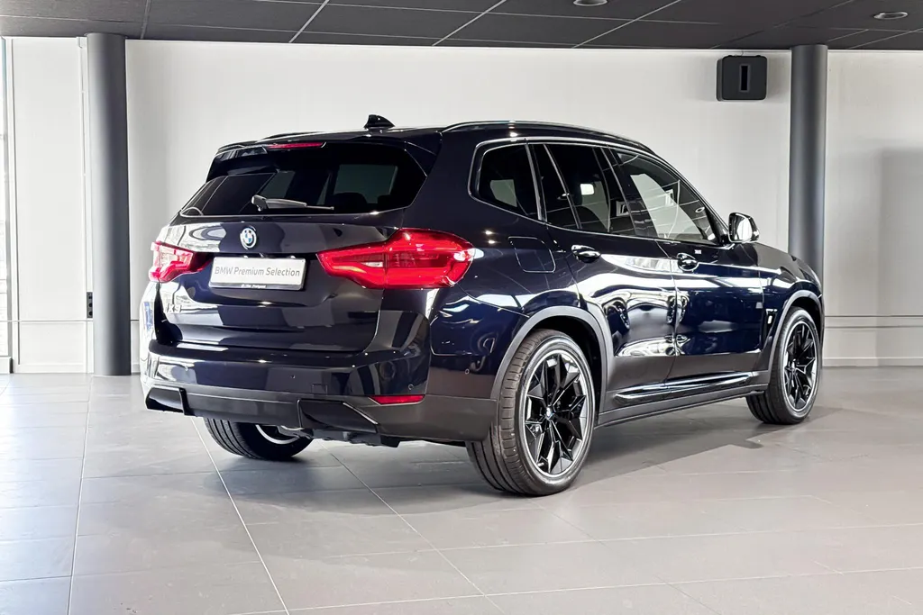 BMW iX3 High Executive 80 kWh