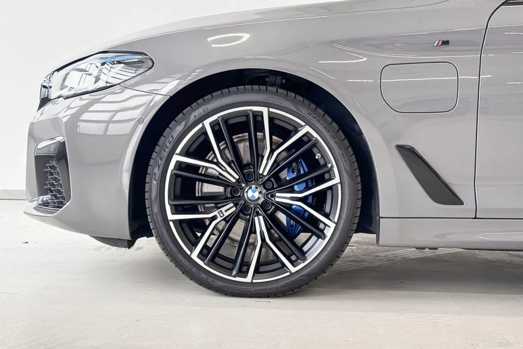 BMW 5 Serie Touring 530e xDrive Innovation Pack M Sportpakket
