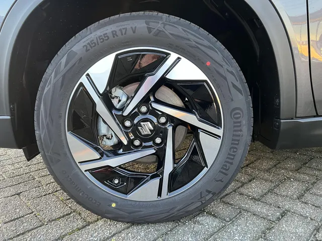 Suzuki Vitara 1.4 Boosterjet Style Smart Hybrid | Direct uit voorraad leverbaar | Climate Control | 17'LM | Lederen Interieur