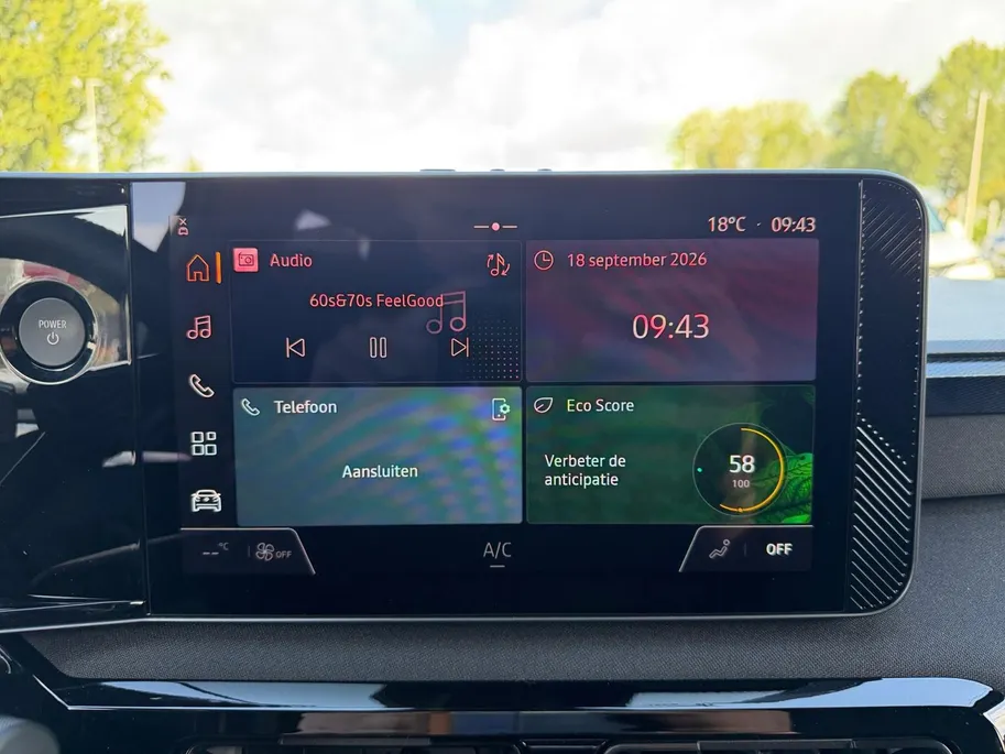 Nissan Micra 40 kWh Engage | NISSAN MORE 10 JAAR GARANTIE | 5000 EURO REGISTRATIE KORTING | DIRECT RIJDEN | EV | CARPLAY | CLIMATE | CRUISE |