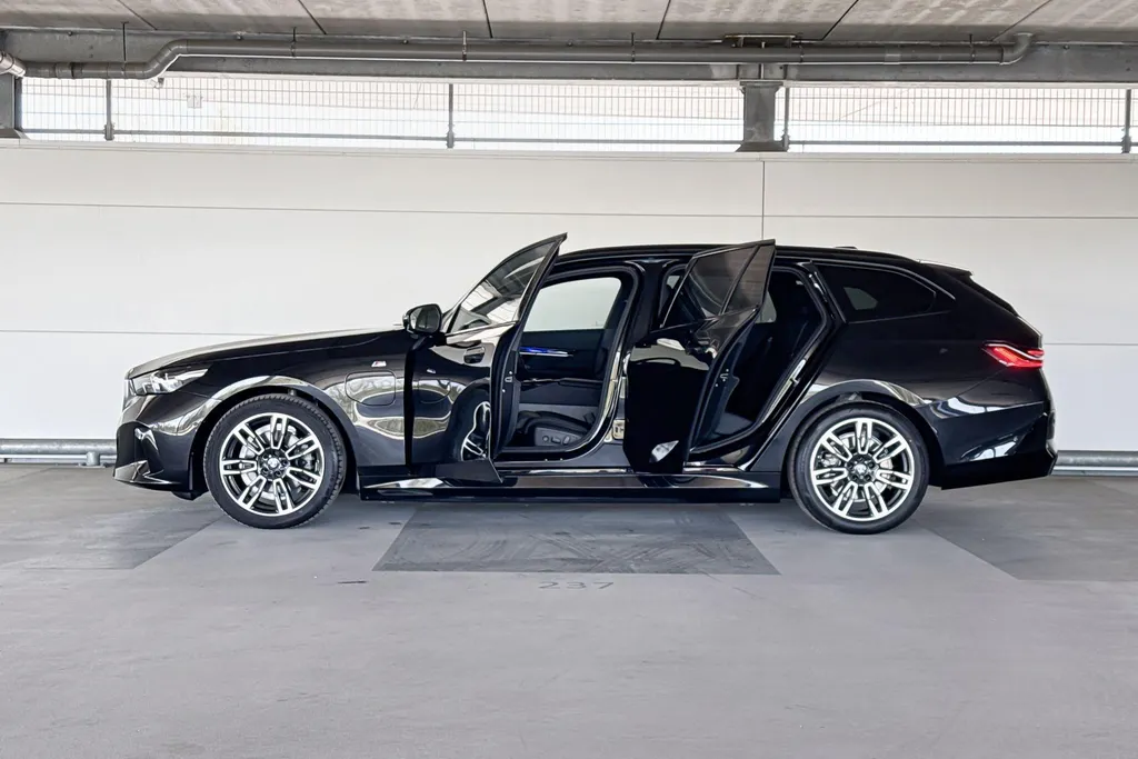 BMW 5 Serie Touring 530e M Sport Edition