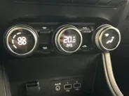 Renault Captur 1.6 E-Tech HEV 145 Intens | Apple Carplay/Android Auto | Parkeercamera | Cruise Control
