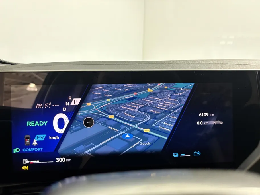 Renault Austral 200PK E-Tech Full Hybrid Esprit Alpine Automaat | DEMO - Beschikbaar per 30-09-2026 | Afneembare Trekhaak | Elektrisch Verstelbare Stoelen | Harman Kardon Audio | Adaptive Cruise Control | Climate Control | Apple CarPlay/Android Auto |