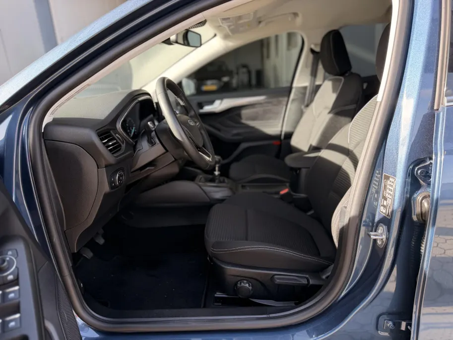 Ford Focus Wagon 1.0 EcoBoost Hybrid Titanium TREKHAAK I  DRIVER ASSISTANCE PACK I WINTER PACK I APPLE CARPLAY / ANDROID AUTO I