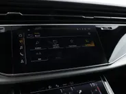 Audi Q7 55 TFSIe 381pk Quattro Pro Line S Panoramadak · Trekhaak · Luchtvering · B&O · Leder Valcona · Elek. Stoelen + Geheugen Bestuurder · 21'' Inch · 360 Camera · SOH 97,2% · · EXTRA INRUILKORTING ·