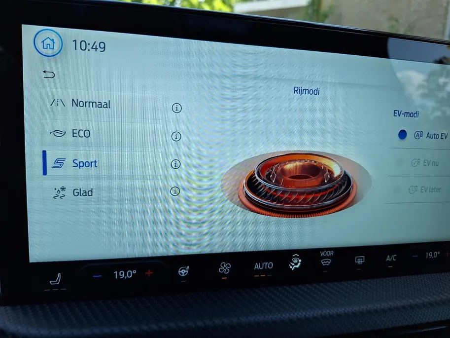 Ford Kuga 2.5 PHEV ST-Line X | Winterpack | Matrix Ledkoplampen | 19' Lichtmetaal | El. Trekhaak | Panoramadak | Adaptive cruisecontrol | 360Camera | Apple Carplay&Android Auto | El. Achterklep | El. verst. voorstoelen | Nieuw te bestellen |