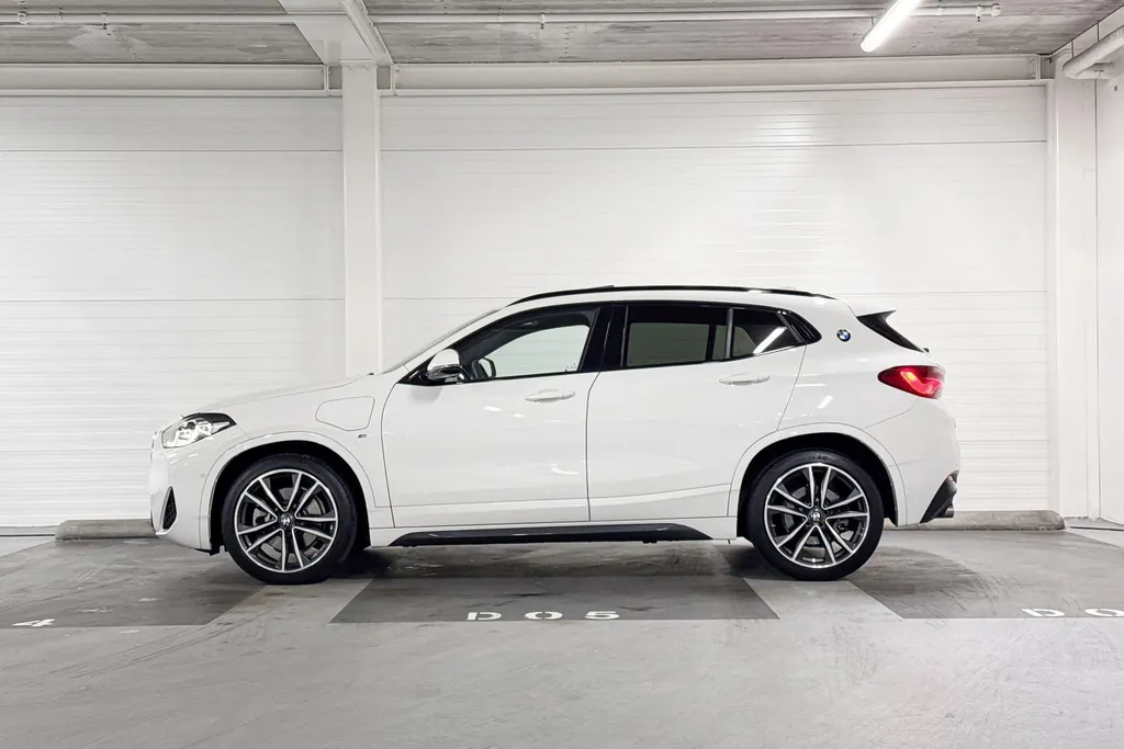 BMW X2 xDrive25e