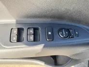 Kia Stonic DynamicLine Automaat | Navi | Clima | Camera | Cruise Control | LM Velgen | Apple Carplay | Android Auto