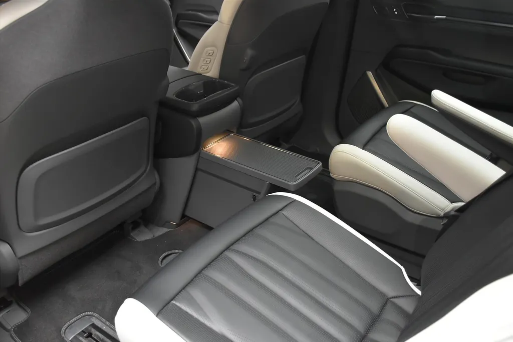 Kia EV9 99,8kWh 384pk AWD Dual Motor (6-zits) GT-Line STAAT IN BESTELLING