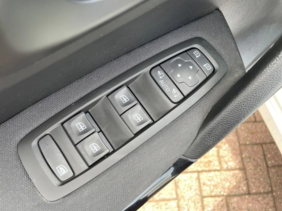 Renault Kadjar 1.3 TCe Techno *Navi+Camera*Climate Control*Trekhaak*Cruise Control*Dode hoek detectie*LM.Velgen*Zeer nette auto!