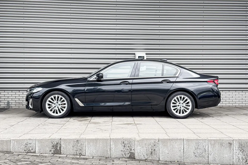 BMW 5 Serie Sedan 540i High Executive