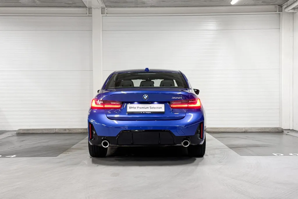 BMW 3 Serie Sedan 320i l M-Sport