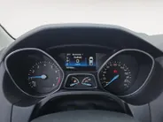 Ford Focus Wagon 1.0 Titanium | Goed onderhouden! | Apple Carplay/Android Auto | Cruise Control | Achteruitrijcamera | Climate Control | Parkeersensoren rondom | 12 maanden garantie! |