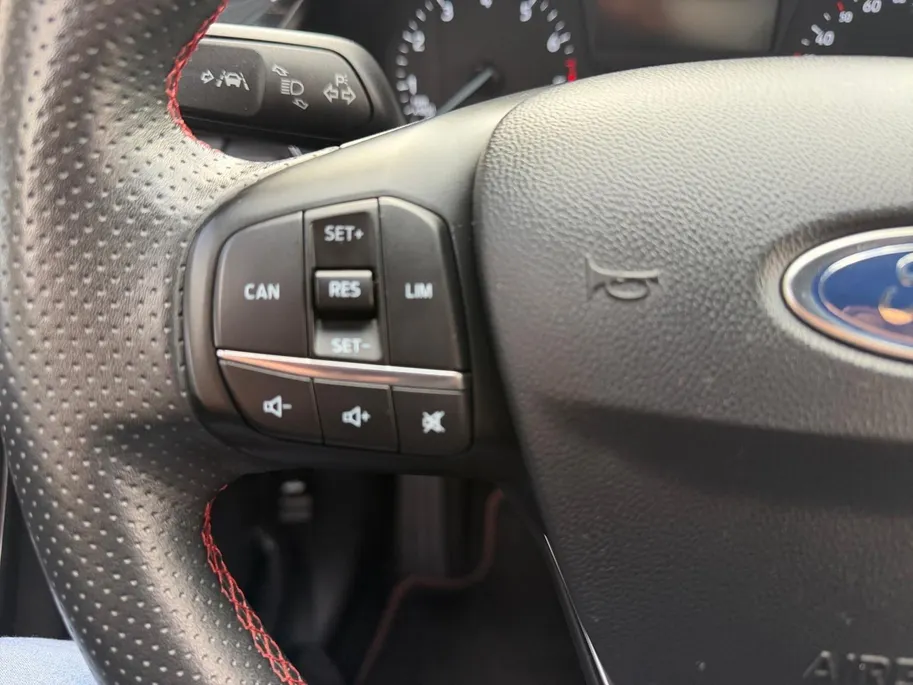 Ford Fiesta 1.0 EcoBoost ST-Line 12 MAANDEN BOVAG GARANTIE | ELEKTRISCHE RAMEN | BLUETOOTH AUDIO | AIRCO