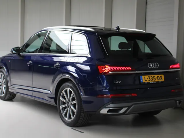 Audi Q7 55 TFSI e quattro Pro Line S Panoramadak | El. Stoelverstelling | PDC+Camera | 20'Velgen