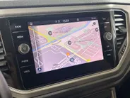 Volkswagen T-Roc 110PK TSI Style | Trekhaak 1300KG Trekgewicht | Navigatie | Cruise Control Adaptief | Climate Control | Camera | Parkeersensoren | Lichtmetalen Velgen | Armsteun |