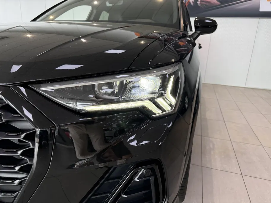 Audi Q3 Sportback 45 TFSI quattro edition one Black Pack - Pano-schuif/kanteldak - Trekhaak