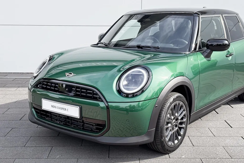 MINI Cooper 5-deurs 1.5 Cooper C Classic S