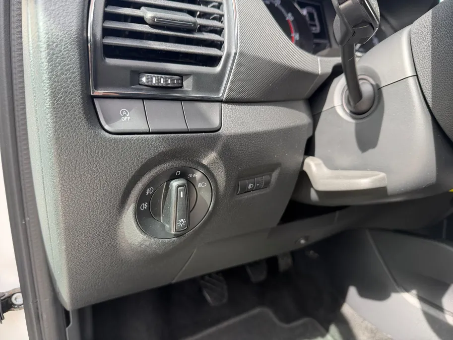 Škoda Fabia Combi 1.0 TSI Ambition | Airco | Apple/Android Carplay | Cruise Control | Parkeersensoren |