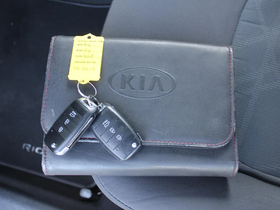 Kia Rio 1.2 CVVT ComfortLine | Apple Carplay/Android Auto | Navi Pioneer  | Airco | Cruise | All seasons | Dealeronderhouden |