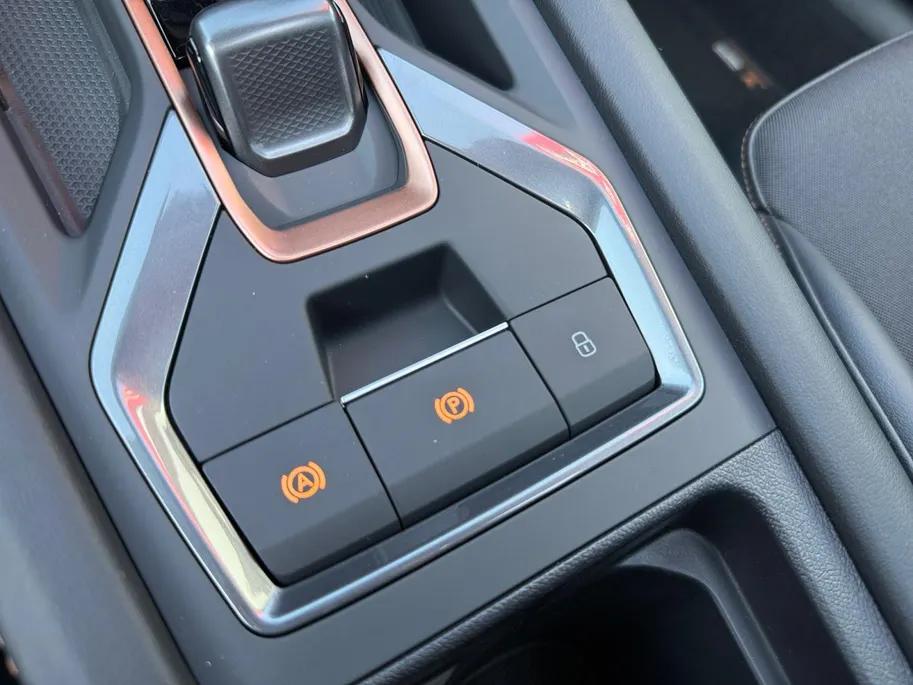 CUPRA Formentor 1.5 TSI e-Hybrid Business *NIEUW!*Schuif/Kantel Dak*Navi+Camera*Adaptive Crusie*Stoel/Stuur verw.*Sportieve Auto!