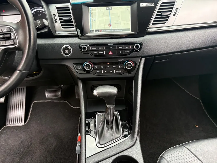 Kia Niro 1.6 GDi Hybrid DynamicPlusLine | Trekhaak | Camera | Stoel/Stuurverwarming | Apple Carplay/Android Auto | Adaptieve Cruise Control |