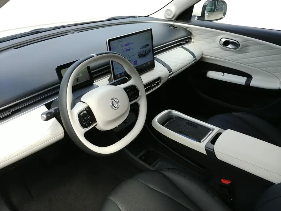 Dongfeng Box Premium Edition 42 kWh |