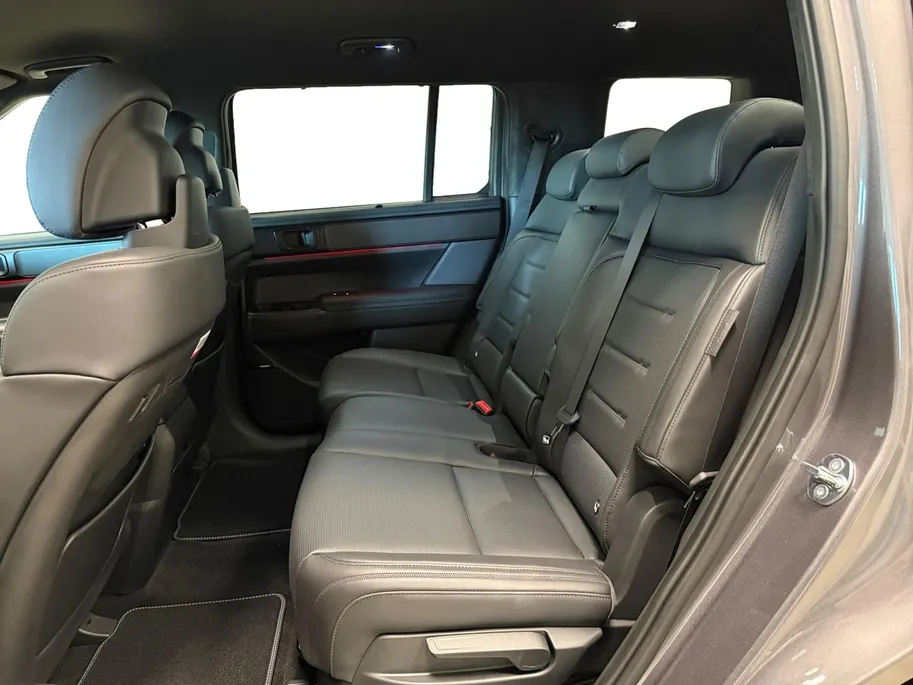 Hyundai Santa Fe 1.6 T-GDI BLACK LINE | PHEV | AUTOMAAT | BOSE | DIRECT LEVERBAAR |