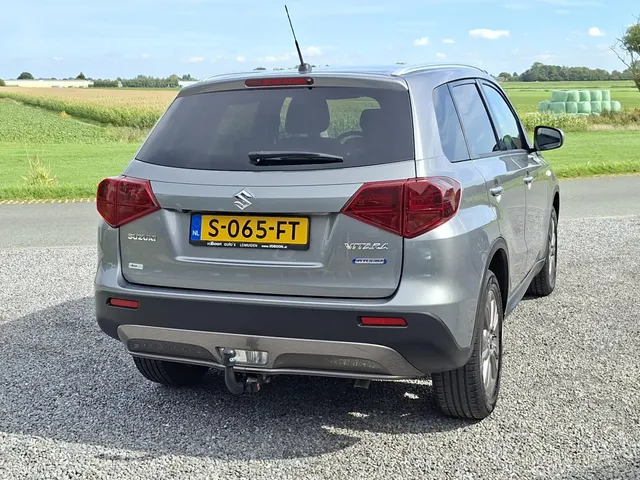 Suzuki Vitara 1.4 Boosterjet Select Smart Hybrid TREKH. | rijklaarprijs !!