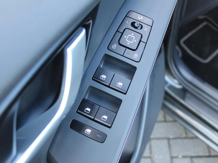 Kia Niro 1.6 GDi Hybrid DynamicLine | Camera | Clima | Cruise | Navi | 16' LM | Keyless | Apple Carplay/Android Auto |