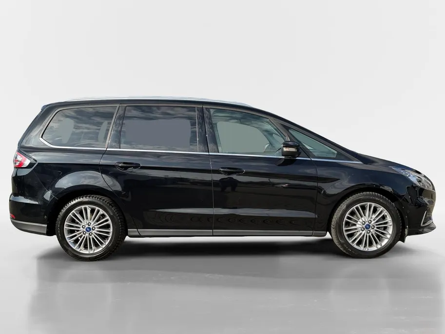 Ford Galaxy 2.5i HEV | Dealer onderhouden | Automaat | Pano dak | BLIS | 7 persoons | Lederen bekleding | Winter pack | Parkeersensoren voor en achter | Achteruitrijcamera | Cruise control | Apple carplay & Android auto | Privacy glas | Bovag garantie |