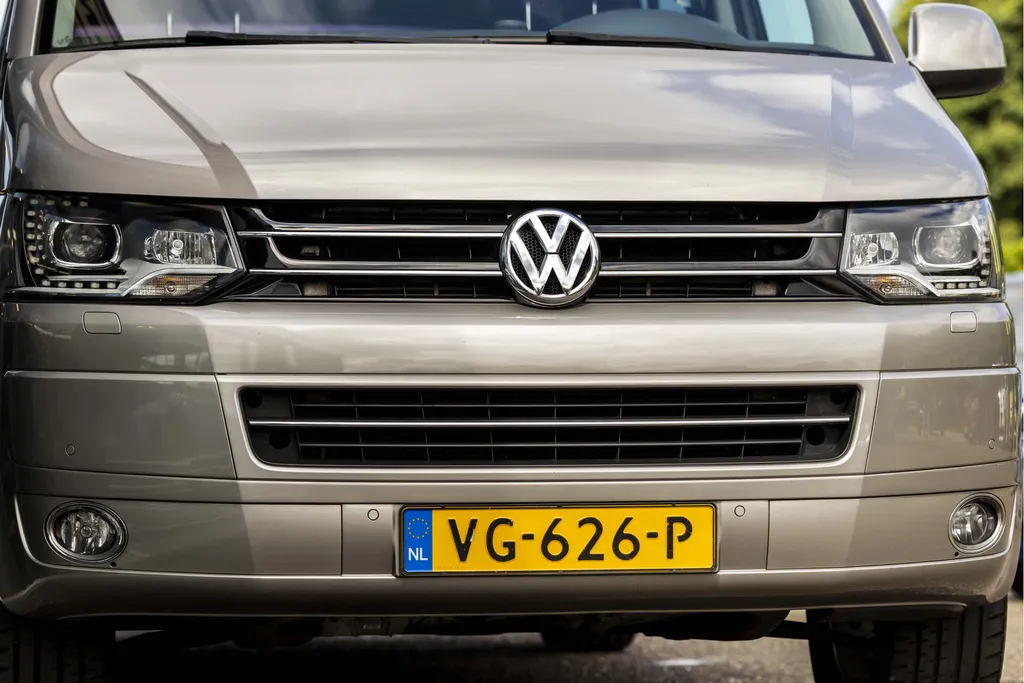 Volkswagen Transporter 2.0 TDI L2H1 Invalide uitvoering / aanpassing