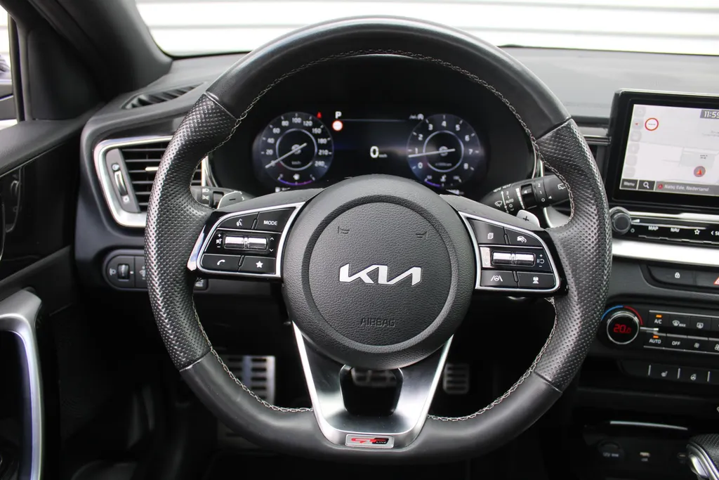 Kia ProCeed 1.5 T-GDi DCT7 GT-Line | BTW Auto | Automaat | Pano | 18” LM | Navi | Camera | Adap. Cruise |