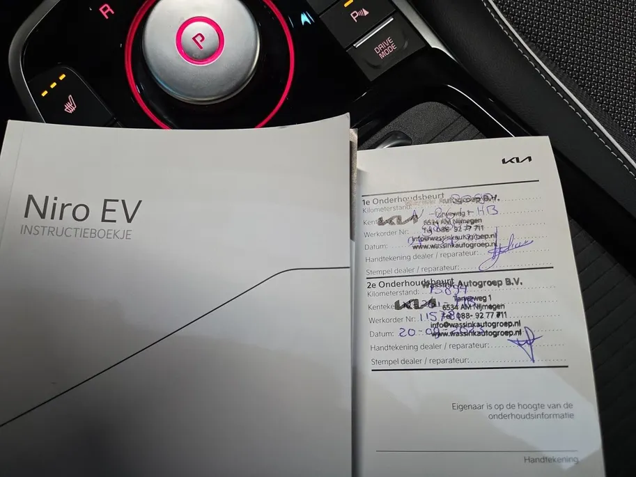 Kia e-Niro DynamicPlusLine 64 kWh | 1e Eigenaar | Accu 100% | Dealer onderhouden | Cruise Control Adaptief | Schuif/Kantel dak | Stoelverwarming | Apple Carplay/Android Auto | Camera | Fabrieksgarantie | NAP