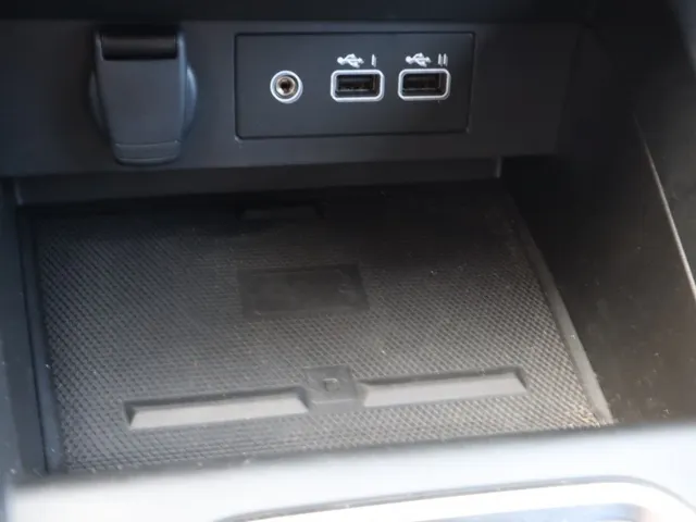 Mitsubishi Colt 1.6 HEV Intense+ Adaptive Cruise | Keyless | All Seasons