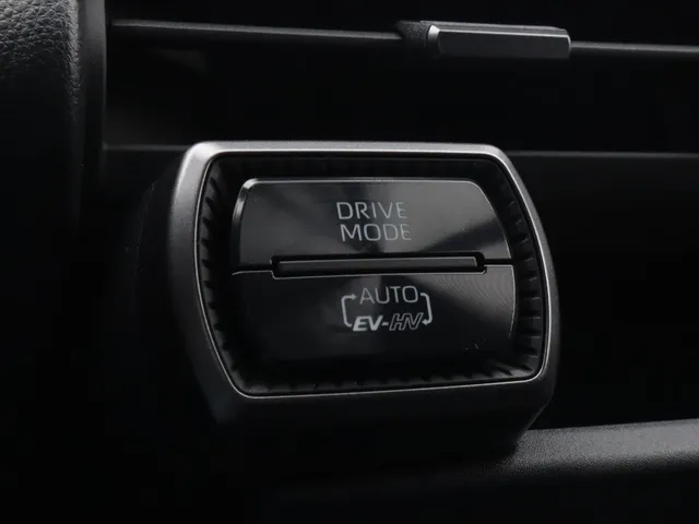 Toyota RAV4 2.5 Phev 300 First Edition | Stoel Verwaming/Verkoeling | Stoel Geheugen | NU TE BESTELLEN