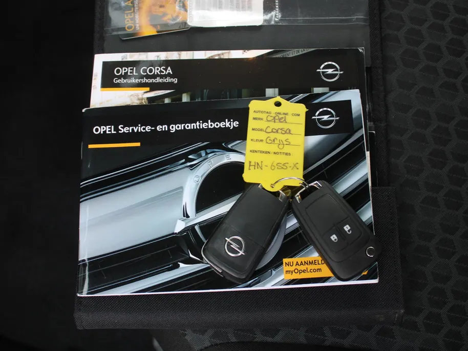 Opel Corsa 1.0 Turbo Edition | Trekhaak | Camera | Airco | Cruise | PDC | Dodehoek detectie | 16' LM |