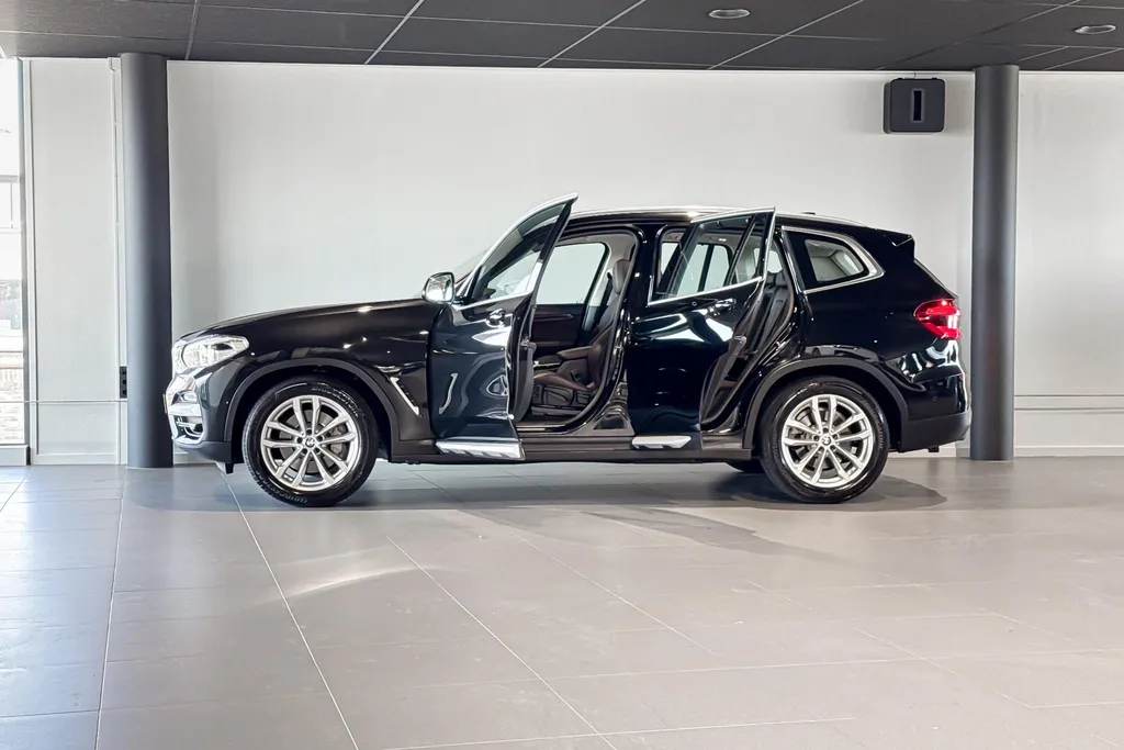 BMW X3 xDrive30i High Executive