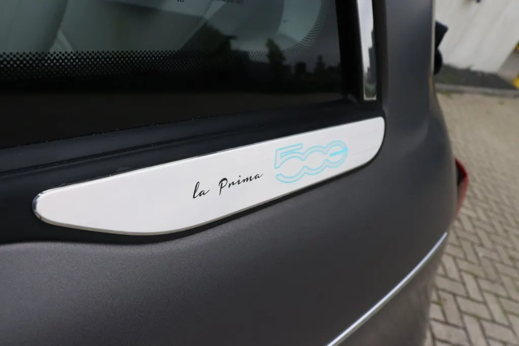 Fiat 500C La Prima 42 kWh | 'Matt Grijs' | Technology | Winter | Camera | 17'