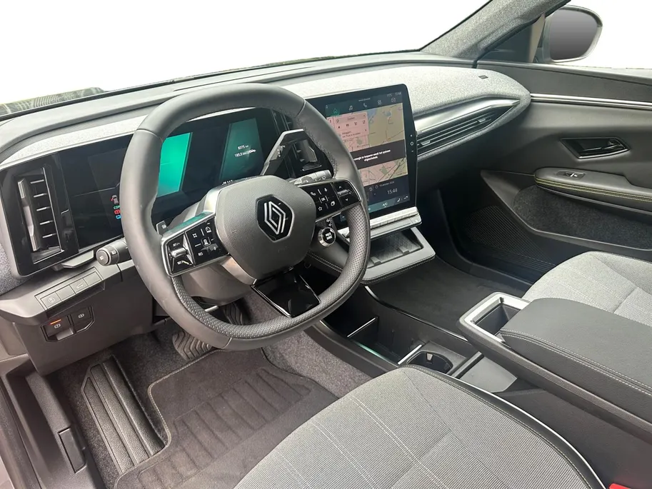 Renault Scénic E-Tech EV60 comfort range techno | 100% Elektrisch | 60 kWh Accu | Comfort Range | Techno Uitvoering | Tot ca. 430 km Actieradius (WLTP) | Google Navigatie | Adaptive Cruise Control | Achteruitrijcamera | Apple CarPlay & Android Auto | Snelladen | Warmtep