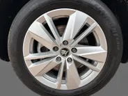 Škoda Karoq 1.5 TSI ACT Business Edition *Automaat*Navi via Carplay*Camera*Parkeersensoren*Climate Control*Keyless*Cruise Control*LM.Velgen*Zeer nette auto!