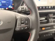Ford Focus Wagon 1.0 EcoBoost ST Line 125 PK WINTER PACK I LEDEREN BEKLEDING I APPLE CARPLAY / ANDROID AUTO I ' 18 ' VELGEN I