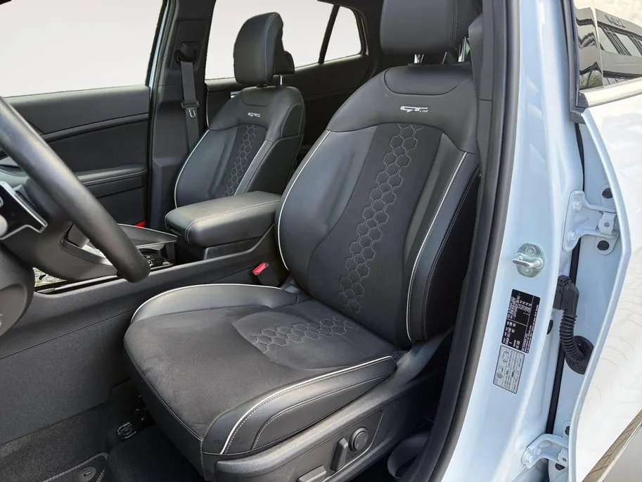 Kia Sportage 1.6 T-GDi Plug-in Hybrid AWD GT-Line Origineel Nederlands | Dealer onderhouden| Resterende fabrieksgarantie | Stoelverwarming + stuurverwarming | Schuifkanteldak |