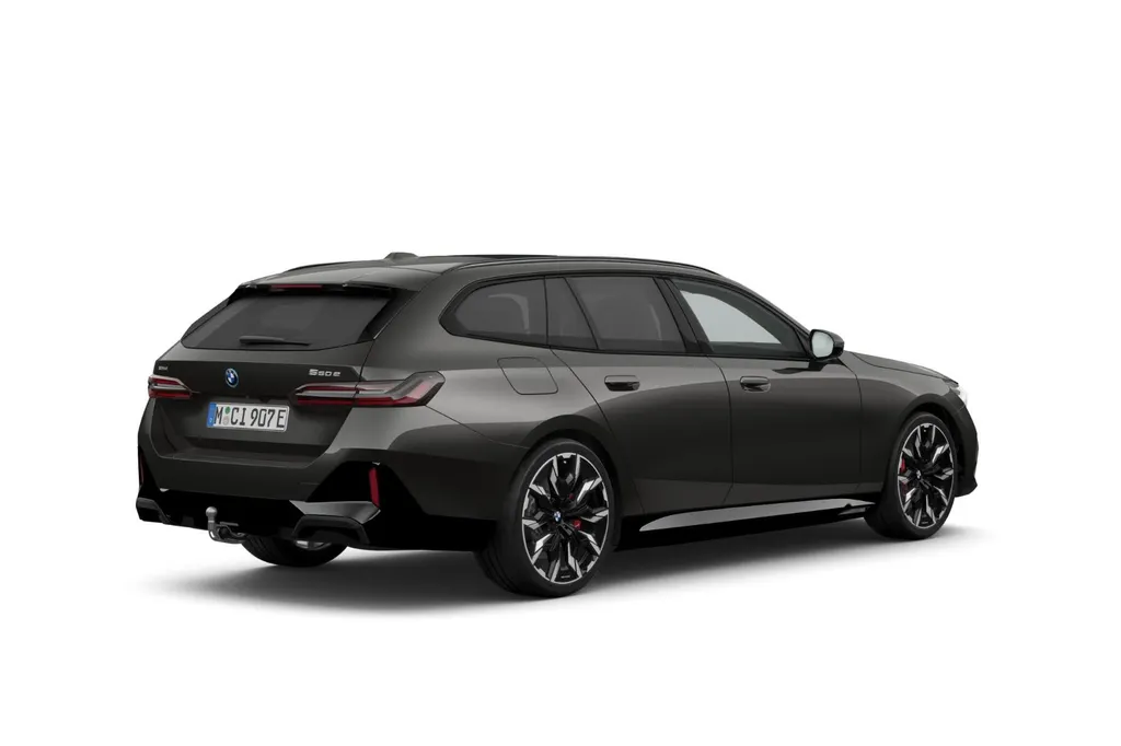 BMW 5 Serie Touring 550e xDrive