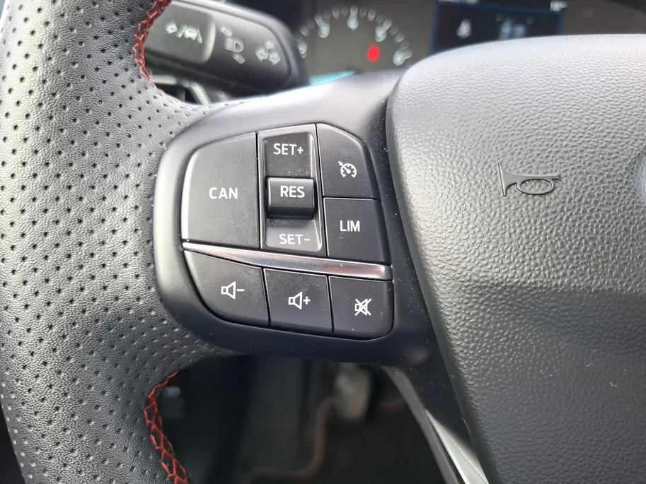 Ford Fiesta 1.0 EcoBoost Hybrid ST-Line X | NL-Auto | 1e Eigenaar | Dealeronderhouden | Winterpack | Camera | B&O Audio | Parkeersensoren | Cruisecontrol | 17' Lichtmetaal | Apple Carplay&Android Auto | Keyless Entry | Draadloos telefoonoplader | Parkeer assistent | 