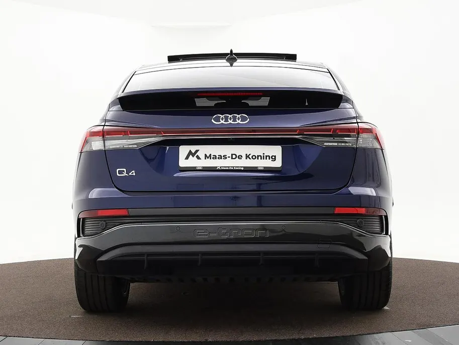 Audi Q4 Sportback e-tron 40 S edition 204 PK 77 kWh · SOH 96,3% · Panoramadak · Camera · Apple/Android Car Play · Navigatie · Head-Up Display ·
