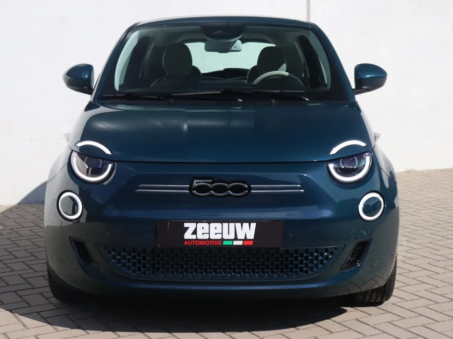 Fiat 500e La Prima 42 kWh | Pano | JBL | Camera | Winter | 17' VERKOCHT