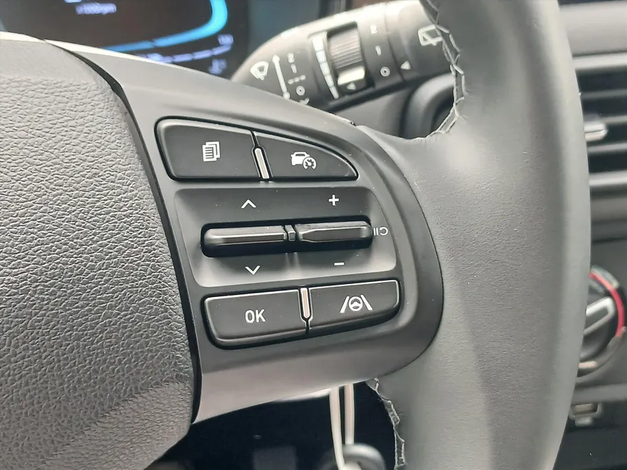 Hyundai i10 1.0i Comfort Smart / AUTOMAAT! / Navigatie / Cruisecontrol! /